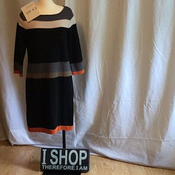 Pull on sweater type dress in large by EVAN PICONE - Picture 3 of 8